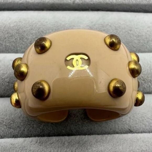 Chanel Vintage Gold Ring -  Size 7 - Picture 7 of 11